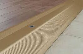 PERFIL DESNIVEL ORO 2850MM