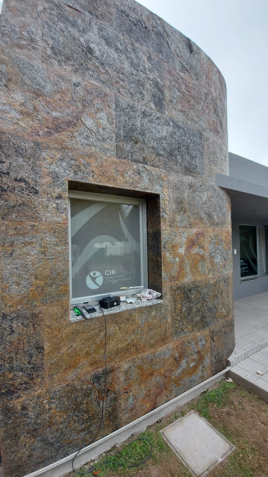 Lee más sobre el artículo Fachada piedra fina